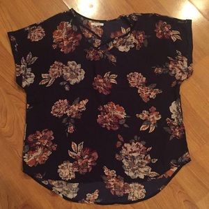 Floral Navy Short Sleeve Top